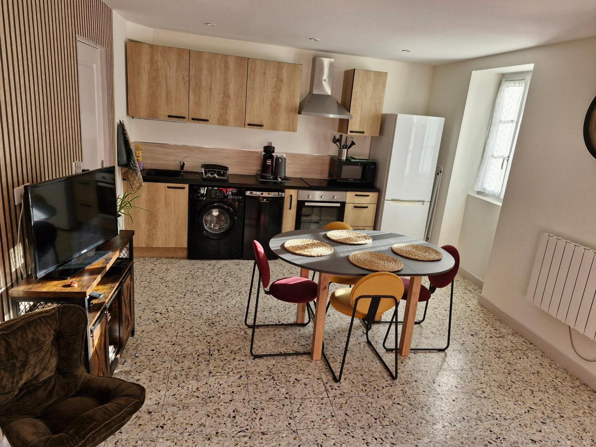 Gite Le bout du monde Baume-les-Messieurs Extérieur photo